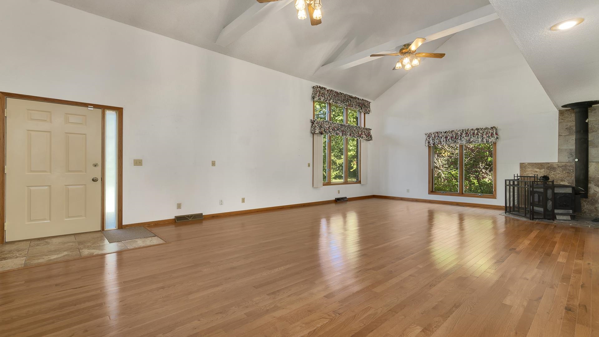 8723 North Hedge Road Byron, IL 61010 - Photo 8 of 52 Gallery Image 8