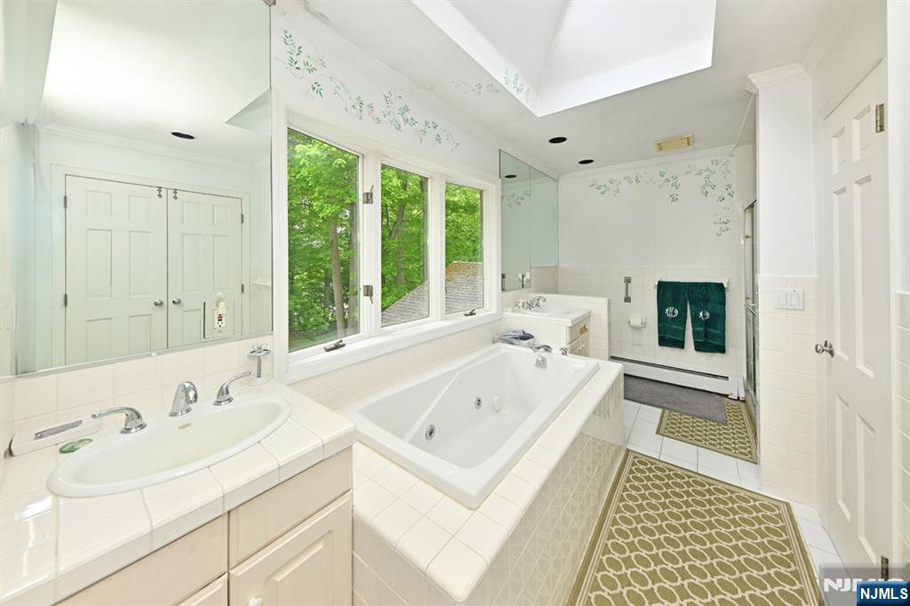 16 Knollwood Road Upper Saddle River, NJ 07458 - Photo 26 of 43