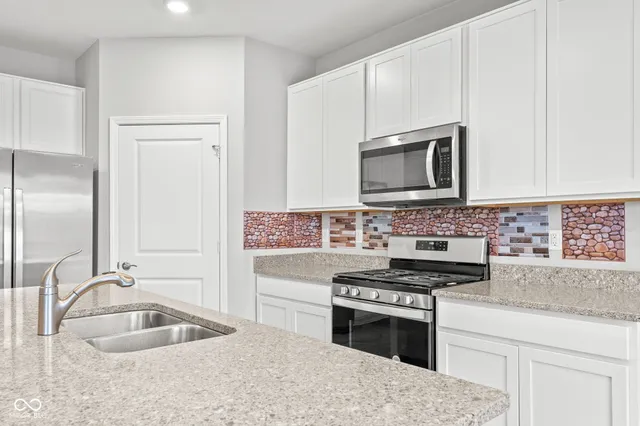 $355,000 | 7108 Parkstay Court, Camby, IN 46113