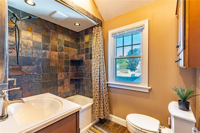 $259,000 | 10 Chimayo Road, Irondequoit, NY 14617