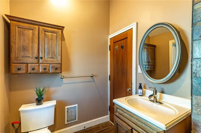 $259,000 | 10 Chimayo Road, Irondequoit, NY 14617