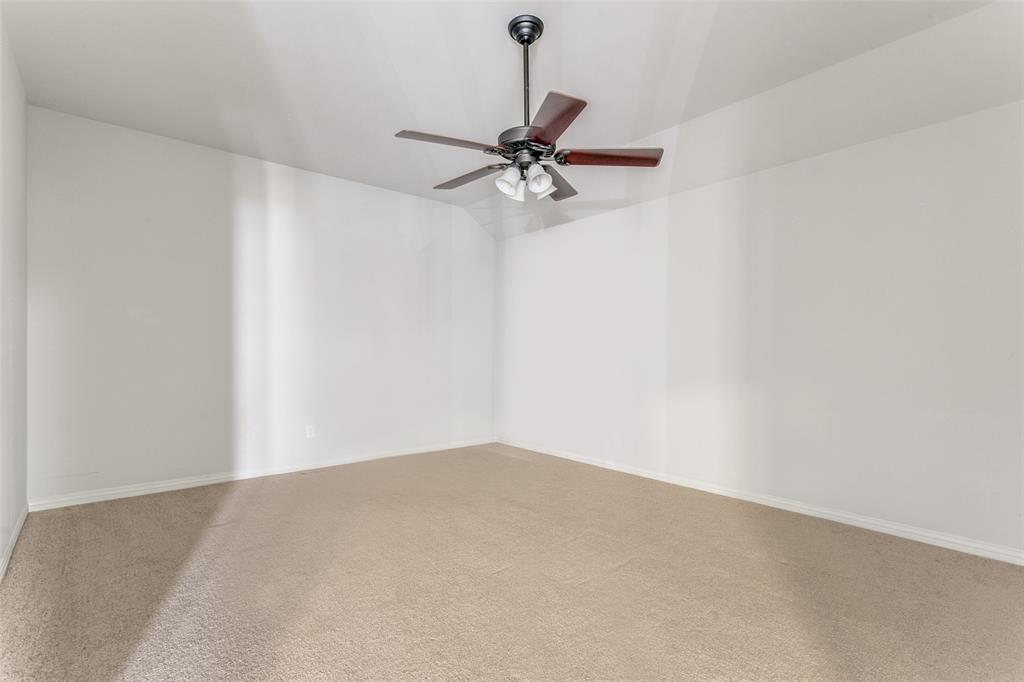 2221 Churchill Loop Grapevine, TX 76051 - Photo 19 of 26