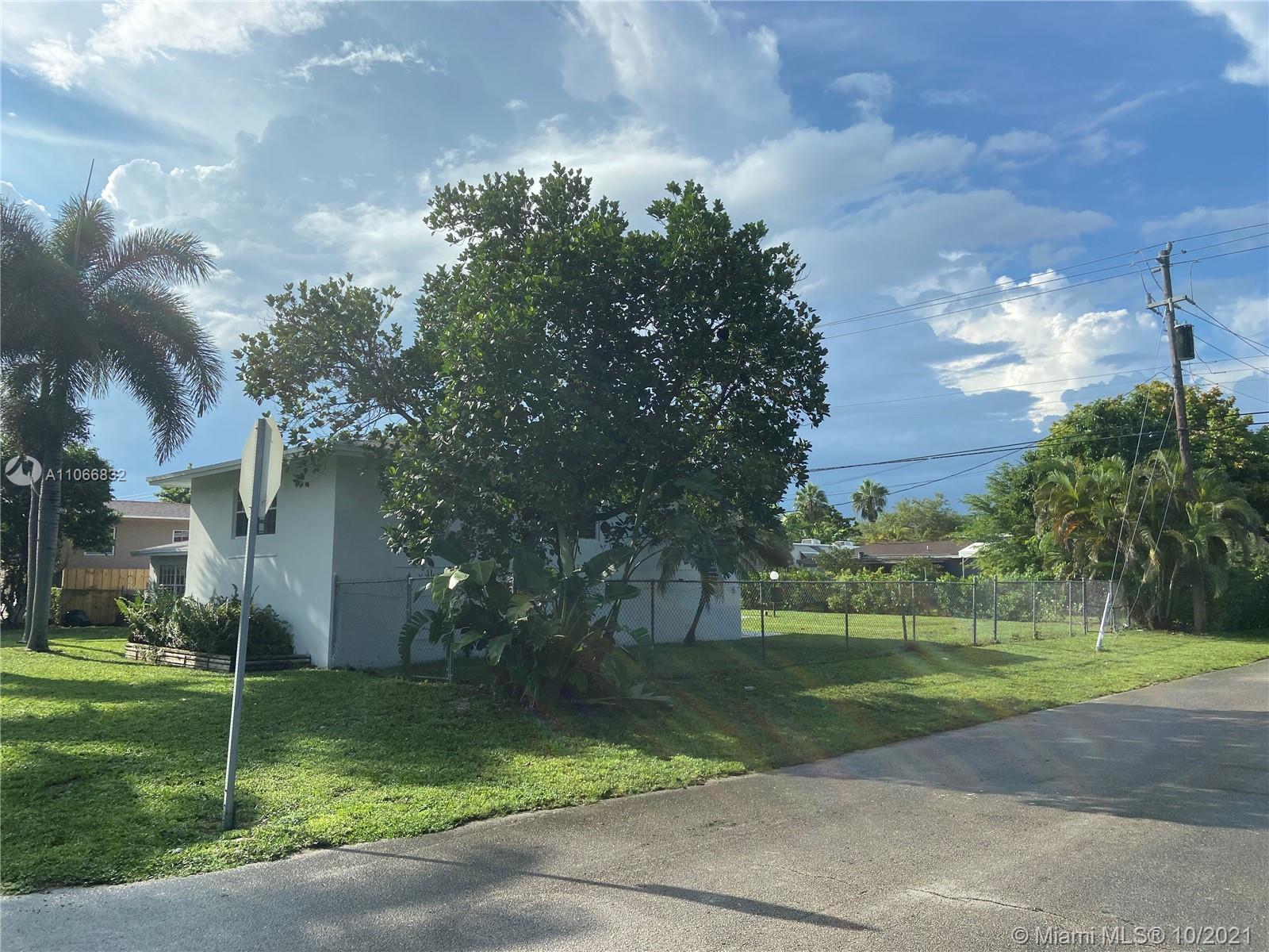 1275 Northeast 204th Terrace Miami, FL 33179 - Photo 39 of 49 a view of a park