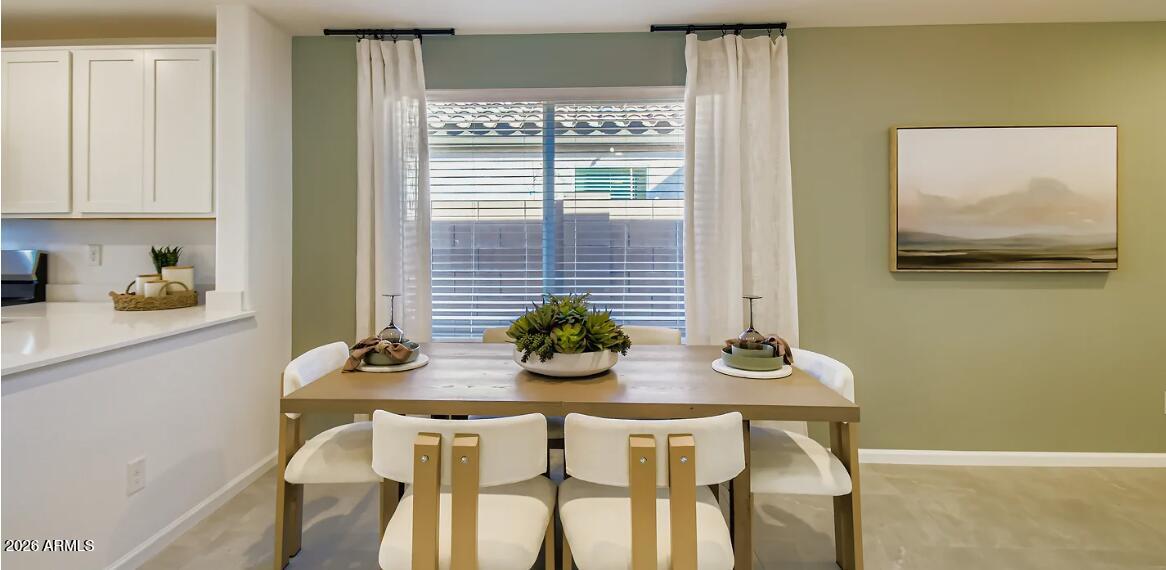 2125 Roselle Avenue Apache Junction, AZ 85120 - Photo 4 of 13 Dining