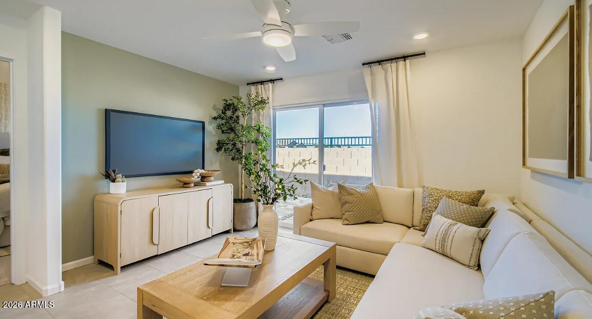 2125 Roselle Avenue Apache Junction, AZ 85120 - Photo 6 of 13 Great Room