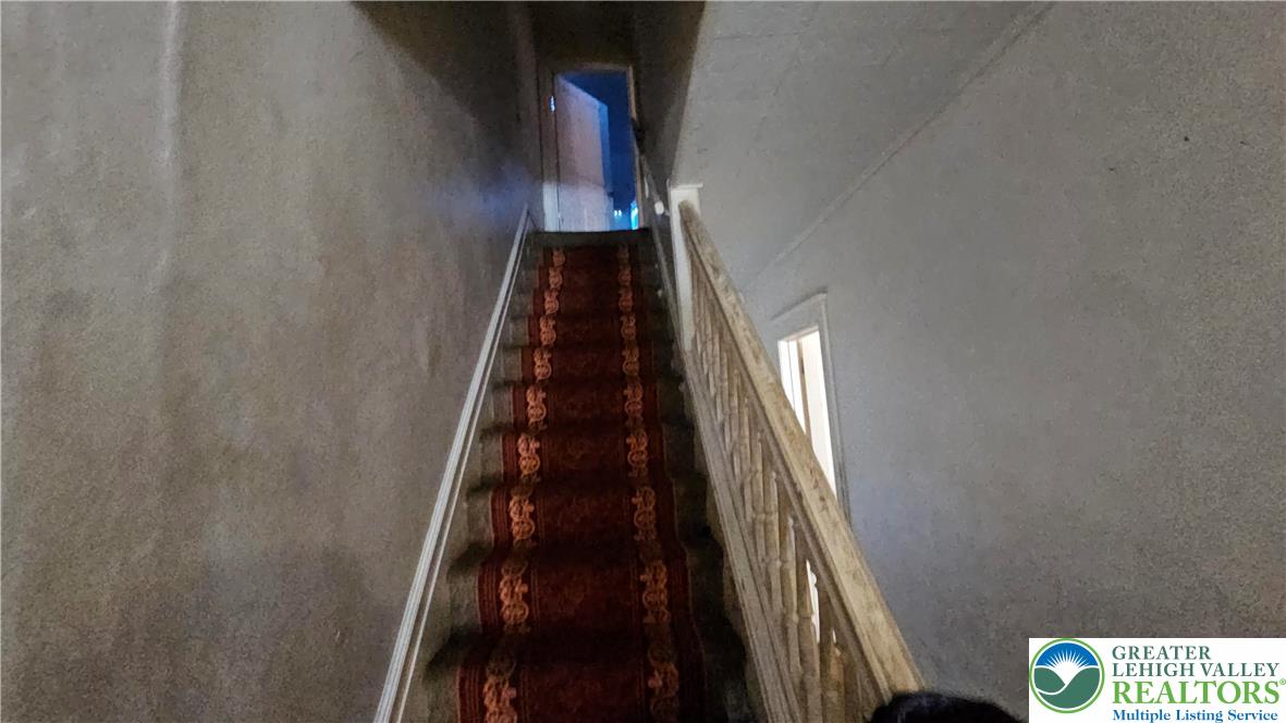 504 Tilghman Street Allentown, PA 18102 - Photo 27 of 33 a view of entryway