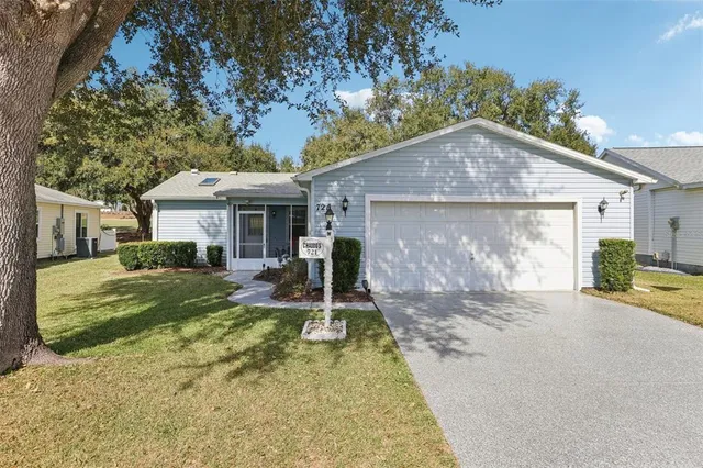 $325,000 | 721 Heathrow Avenue, The Villages, FL 32159