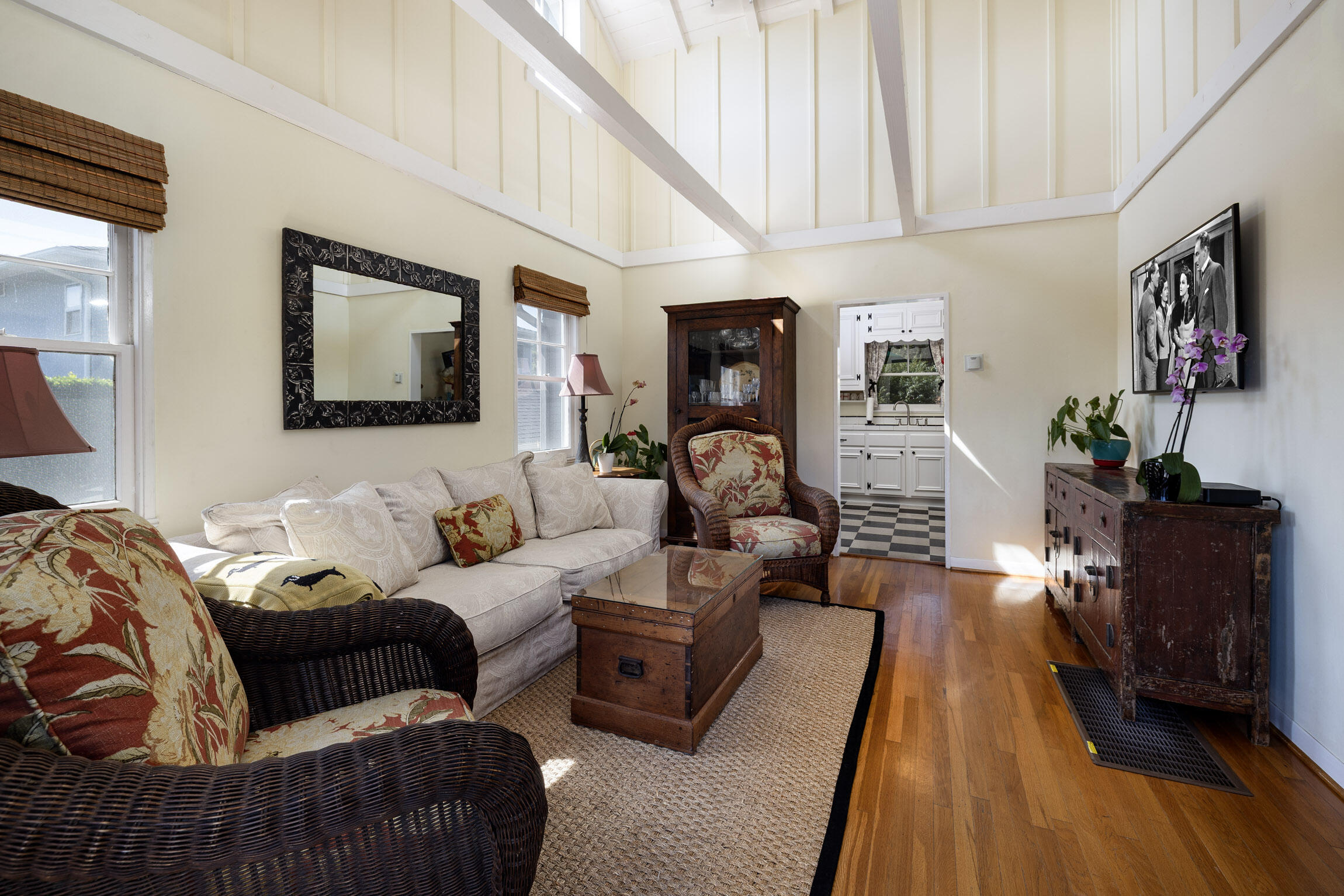 3892 Fairfax Road Santa Barbara, CA 93110 - Photo 7 of 27 Living Room