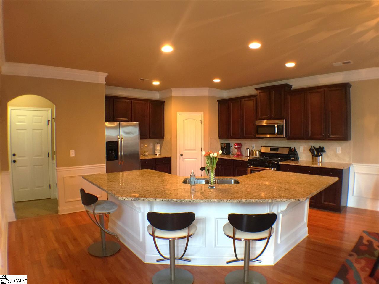 6 Sheldrake Place Simpsonville, SC 29681 - Photo 10 of 36 Gallery Image 10