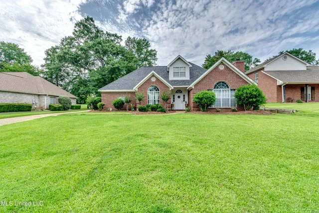 $335,000 | 708 Oak Trail, Canton, MS 39046