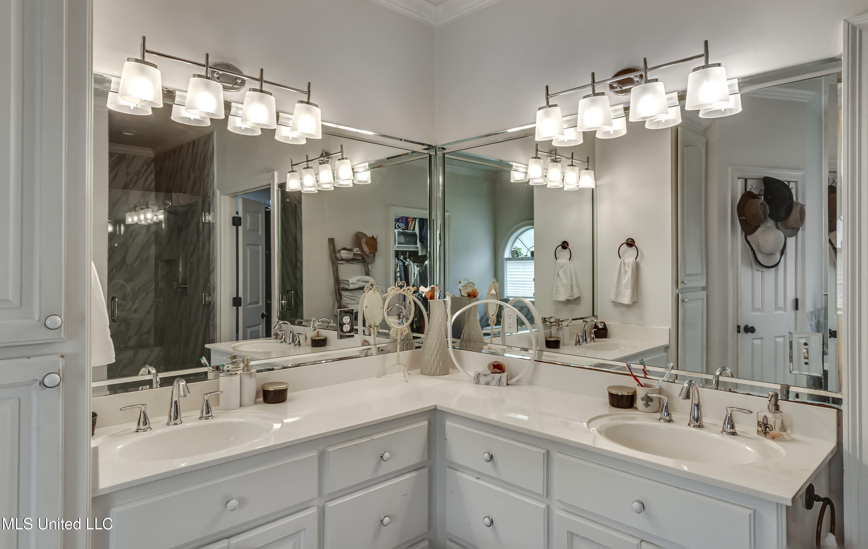 708 Oak Trail Canton, MS 39046 - Photo 24 of 60 708 Oak Trail -3