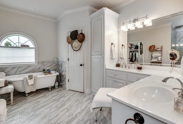 $335,000 | 708 Oak Trail, Canton, MS 39046