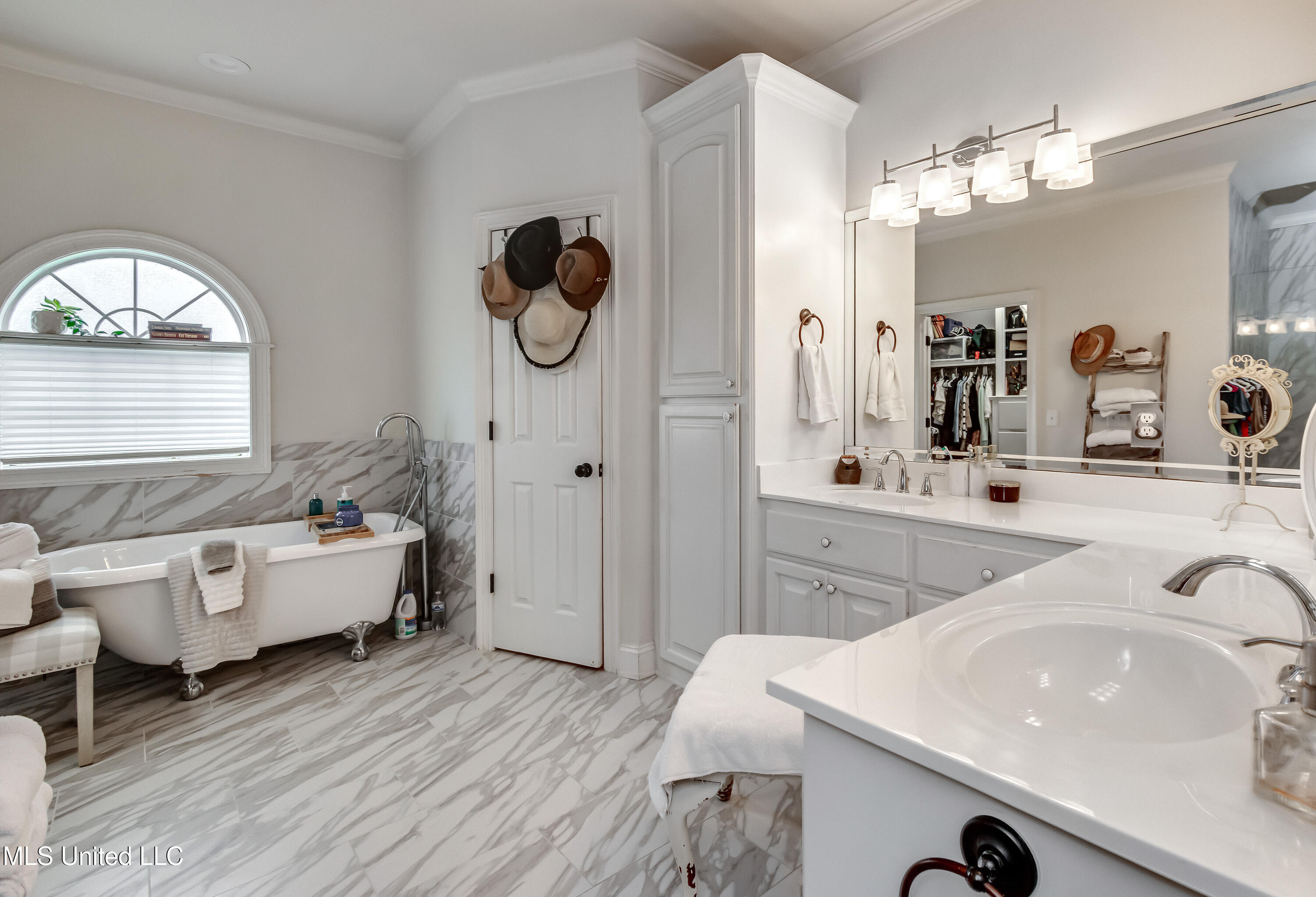 708 Oak Trail Canton, MS 39046 - Photo 27 of 60 708 Oak Trail -6