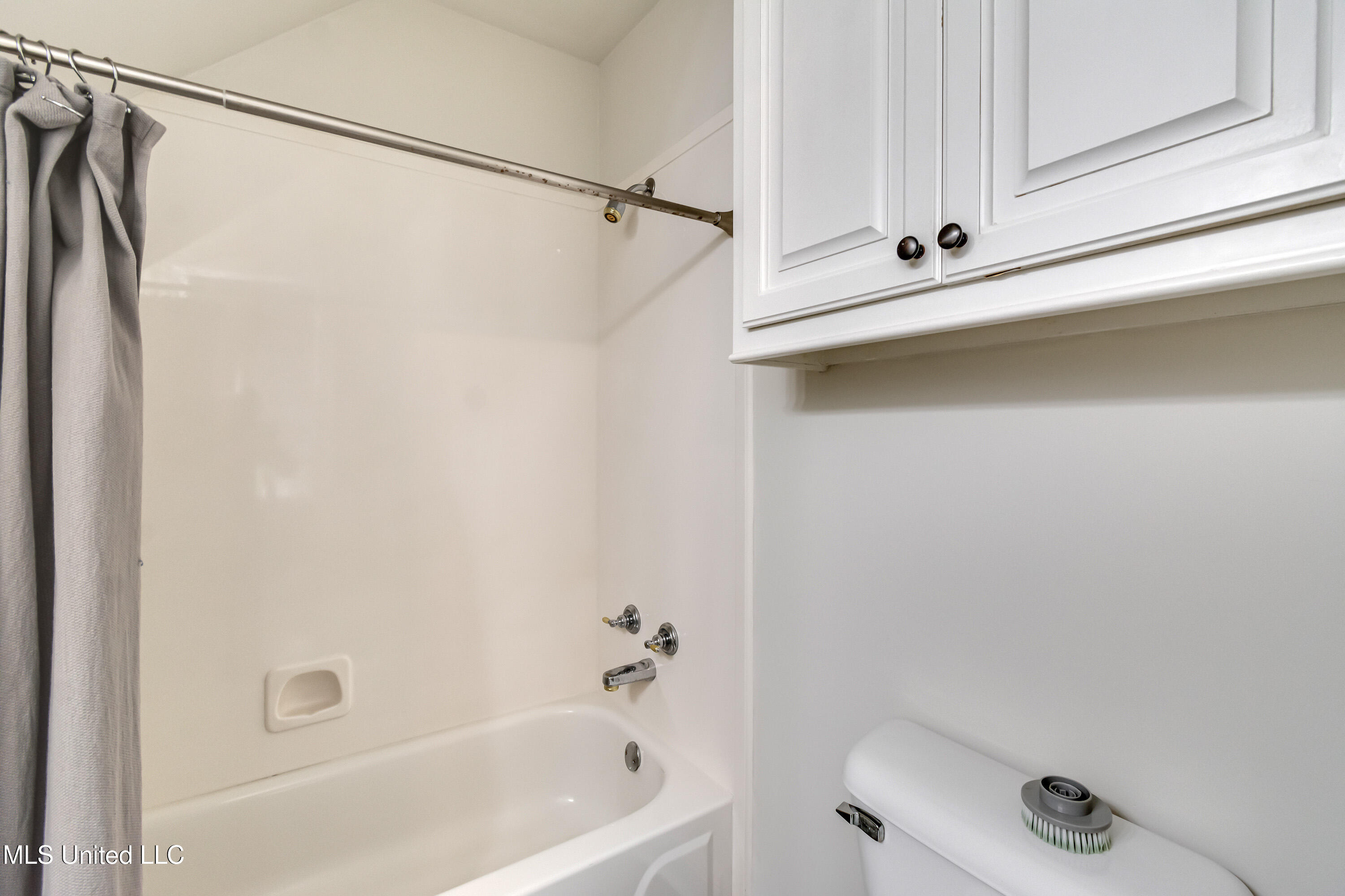 708 Oak Trail Canton, MS 39046 - Photo 28 of 60 708 Oak Trail -27