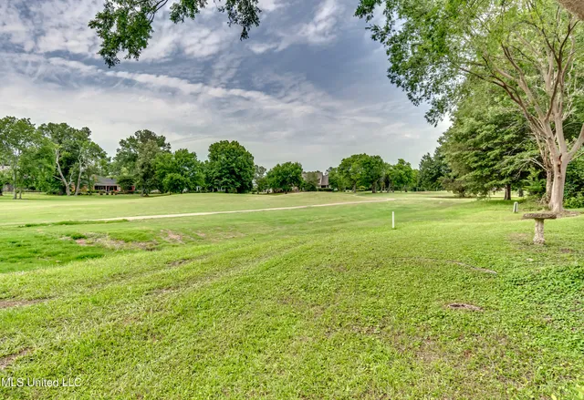 $335,000 | 708 Oak Trail, Canton, MS 39046