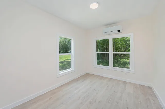 $1,300 | 76 Clay Street, DeFuniak Springs, FL 32435