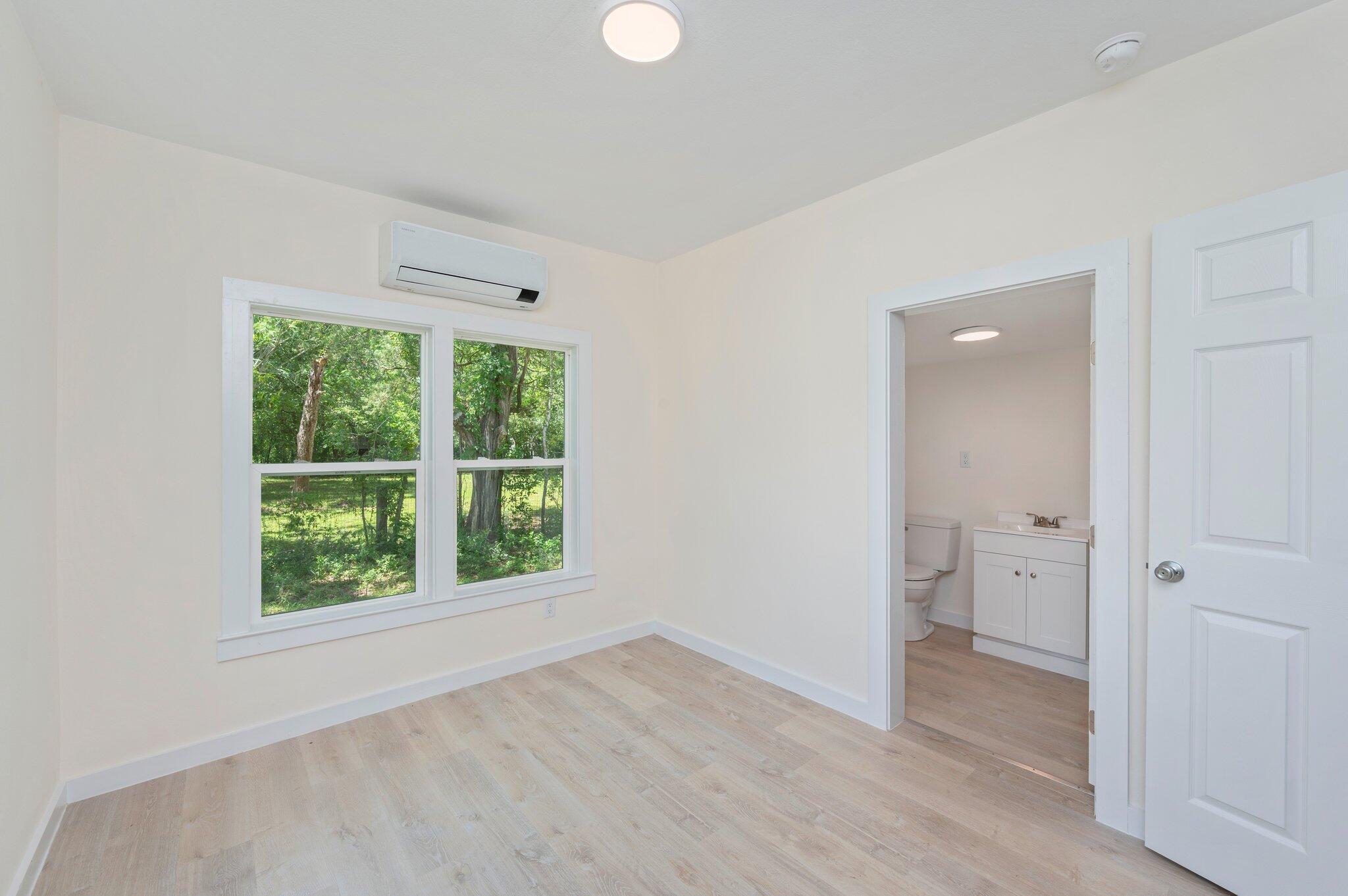 76 Clay Street DeFuniak Springs, FL 32435 - Photo 15 of 27 15-web-or-mls-76 Clay St-11