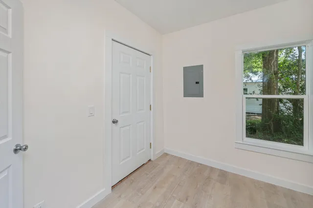 $1,300 | 76 Clay Street, DeFuniak Springs, FL 32435