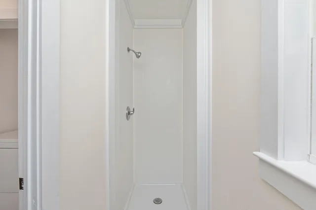 $1,300 | 76 Clay Street, DeFuniak Springs, FL 32435