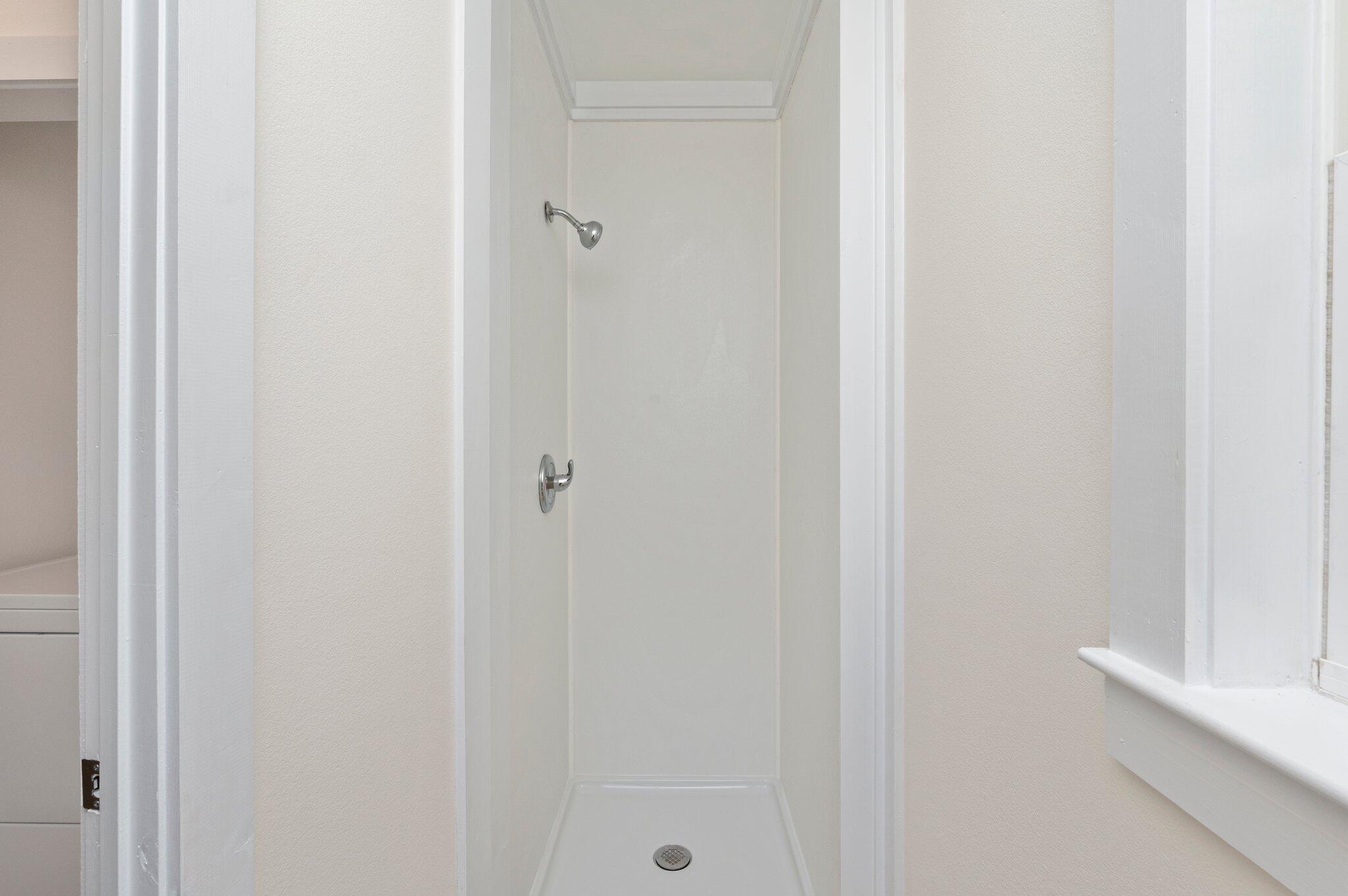 76 Clay Street DeFuniak Springs, FL 32435 - Photo 23 of 27 23-web-or-mls-76 Clay St-19