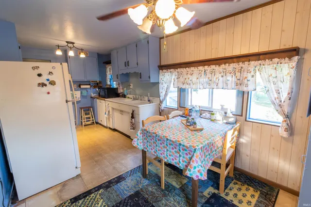 $104,900 | 412 North Nancy Street, Warren, IN 46792