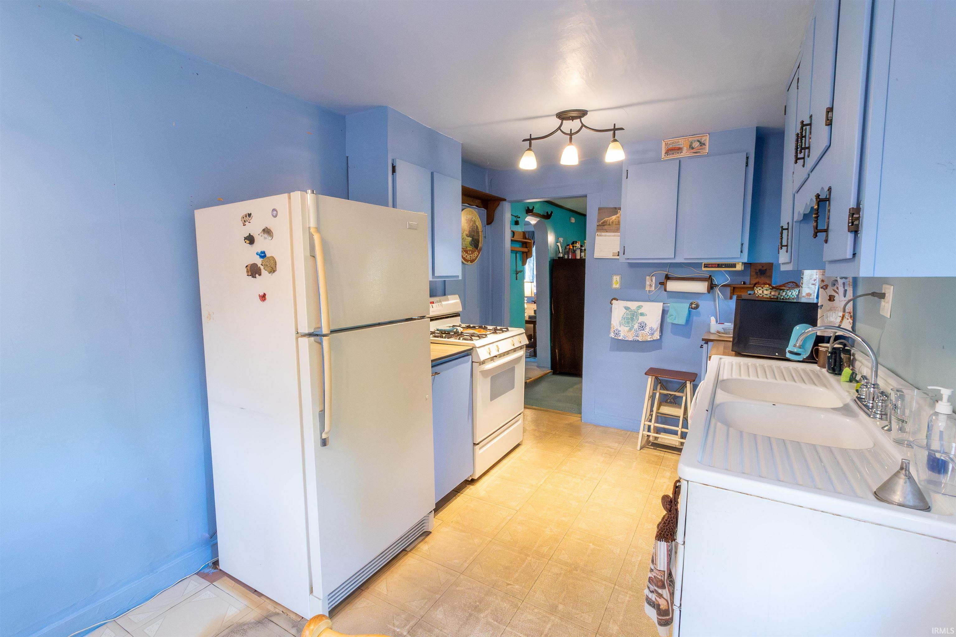 412 North Nancy Street Warren, IN 46792 - Photo 10 of 17