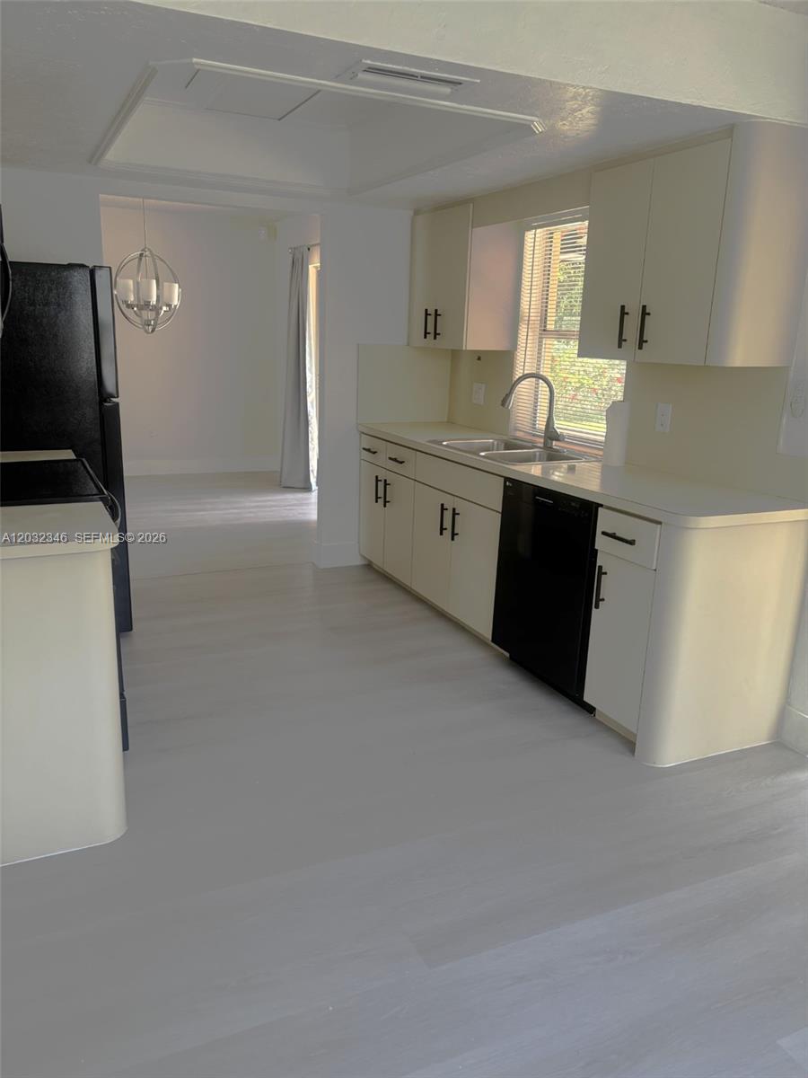 22745 Southwest 65th Way Boca Raton, FL 33428 - Photo 11 of 21