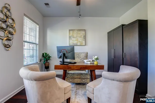 $769,000 | 33 Landmark Lane, Unit 1015, Fair Lawn, NJ 07410