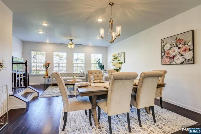 $769,000 | 33 Landmark Lane, Unit 1015, Fair Lawn, NJ 07410