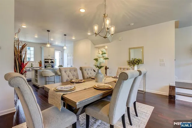 $769,000 | 33 Landmark Lane, Unit 1015, Fair Lawn, NJ 07410