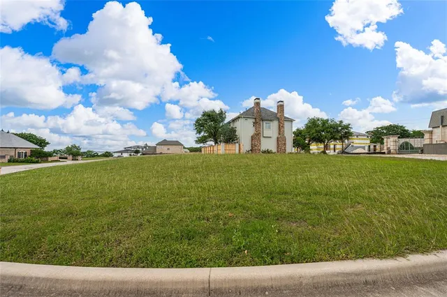 $1,500,000 | Package Deal - The Package Deal - The Enclave Court, Waco, TX 76708