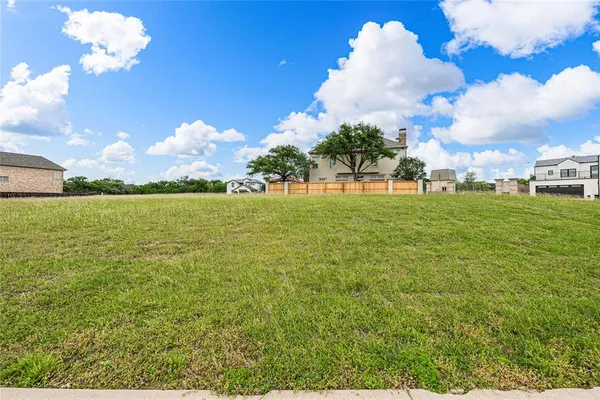$1,500,000 | Package Deal - The Package Deal - The Enclave Court, Waco, TX 76708