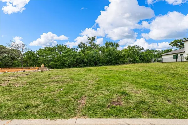 $1,500,000 | Package Deal - The Package Deal - The Enclave Court, Waco, TX 76708