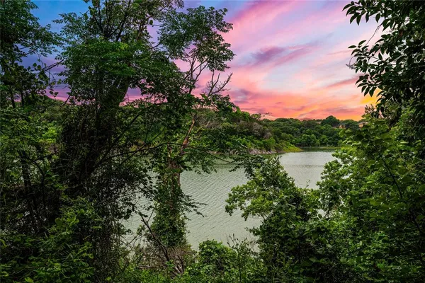 $1,500,000 | Package Deal - The Package Deal - The Enclave Court, Waco, TX 76708