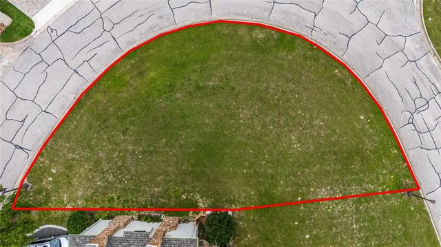 $1,500,000 | Package Deal - The Package Deal - The Enclave Court, Waco, TX 76708