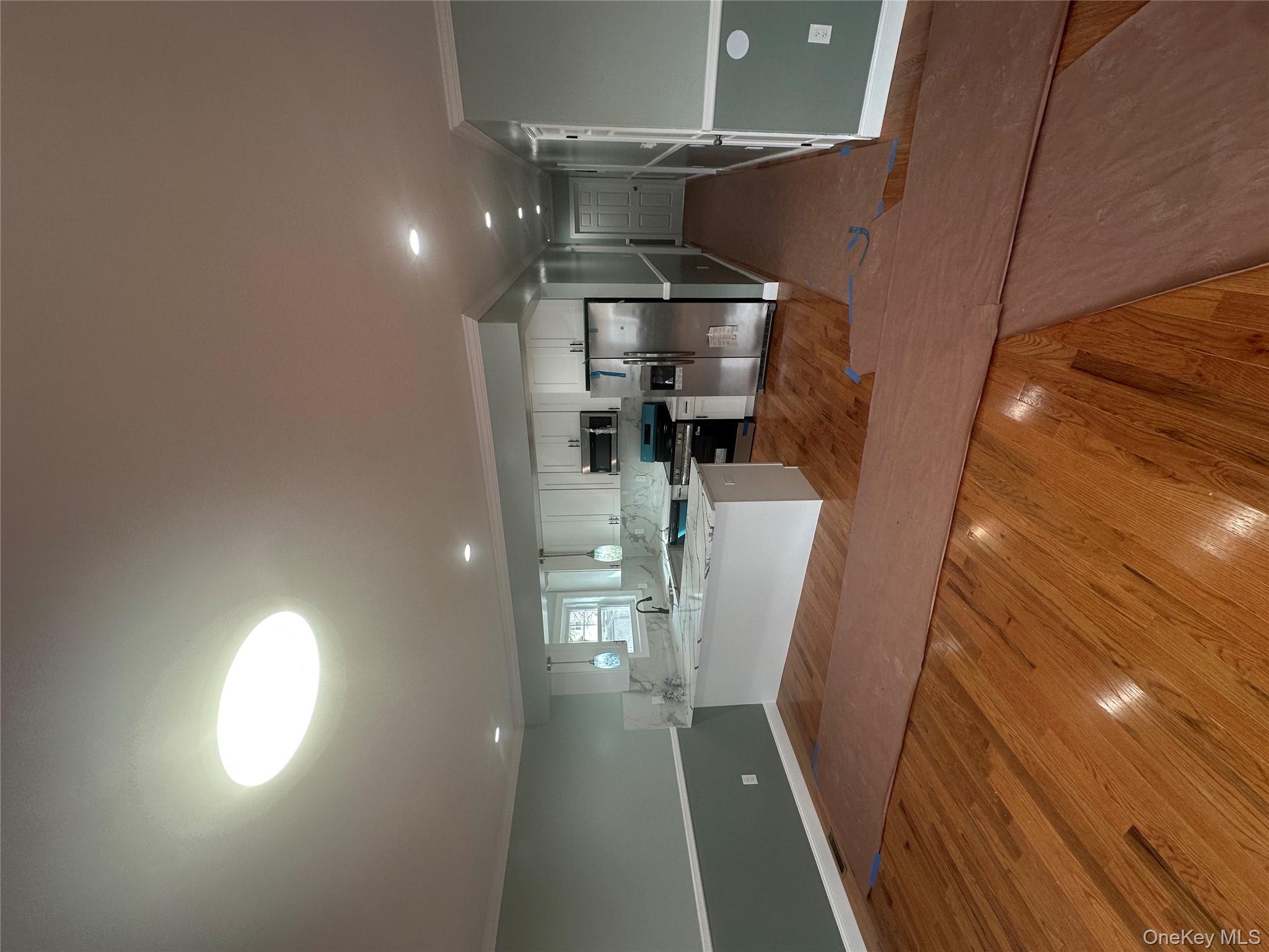 176-43 133rd Road Queens, NY 11434 - Photo 3 of 12