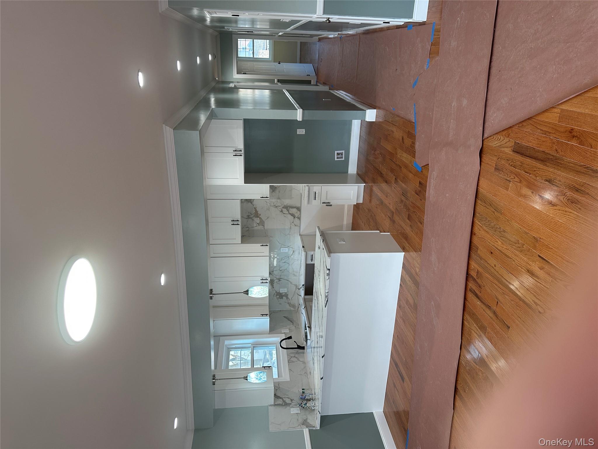 176-43 133rd Road Queens, NY 11434 - Photo 5 of 12