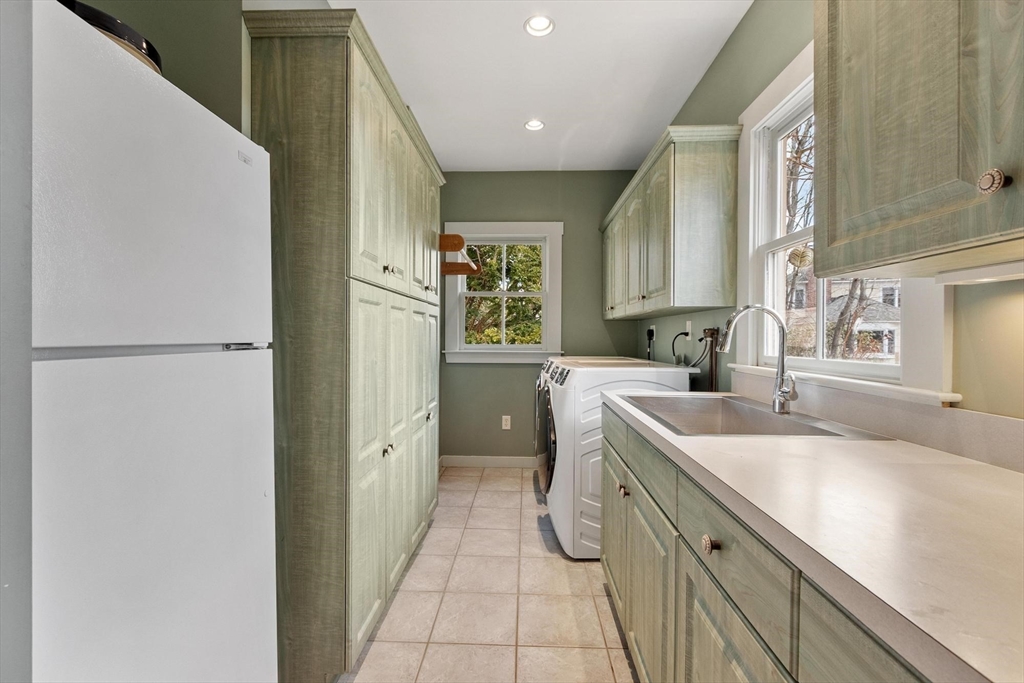 521 Barretts Mill Road Concord, MA 01742 - Photo 20 of 42