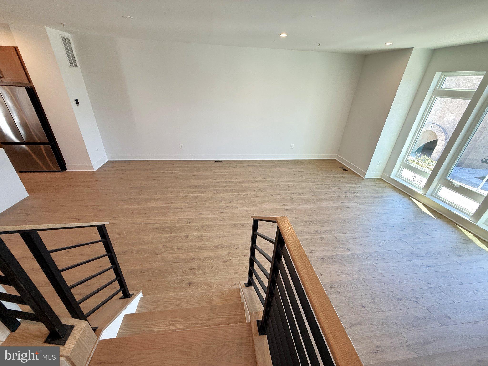 33 Lower Service Court Northwest Washington, DC 20001 - Photo 27 of 51 Spacious, sunlit living area awaits.