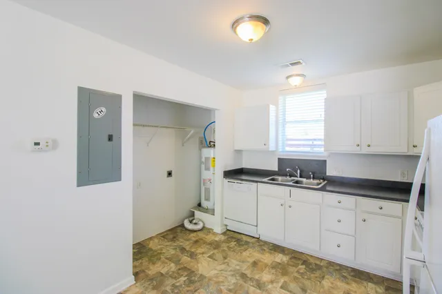 $1,150 | 108 East 6th N Street, Unit A, Summerville, SC 29483