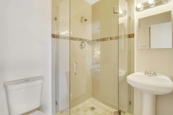 $2,600 | 2730 Southwest 13th Street, Unit 203, Delray Beach, FL 33445