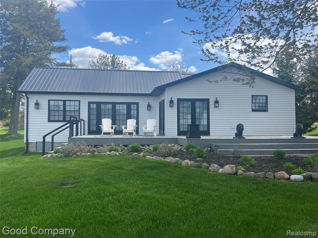1849 East Pratt Lake Road Gladwin, MI 48624 - Photo 1 of 60