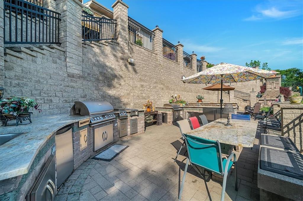 2106 Reis Run Road Pittsburgh, PA 15237 - Photo 16 of 42 a view of a chairs and table in the patio
