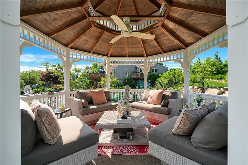 2106 Reis Run Road Pittsburgh, PA 15237 - Photo 6 of 42 a outdoor living space with furniture and garden view