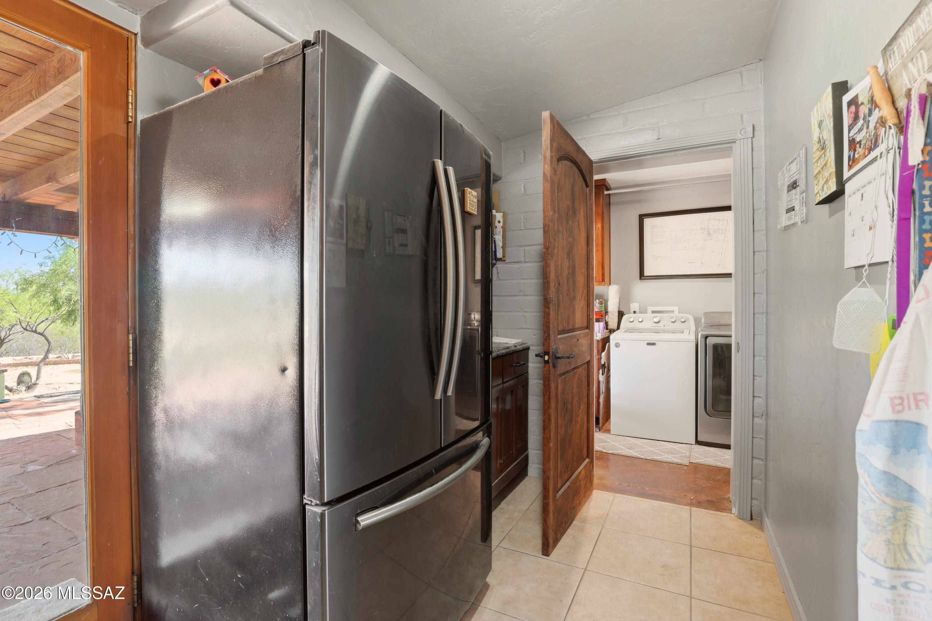 220 East Magee Road Tucson, AZ 85704 - Photo 9 of 38 Kitchen to Laundry