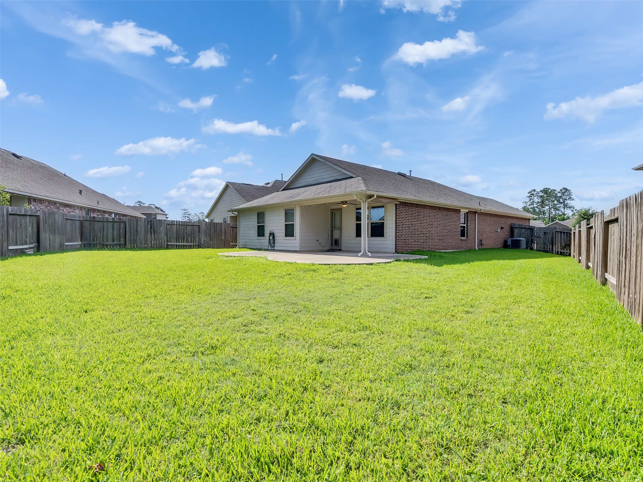 14106 Locke Point Court Conroe, TX 77384 - Photo 30 of 37