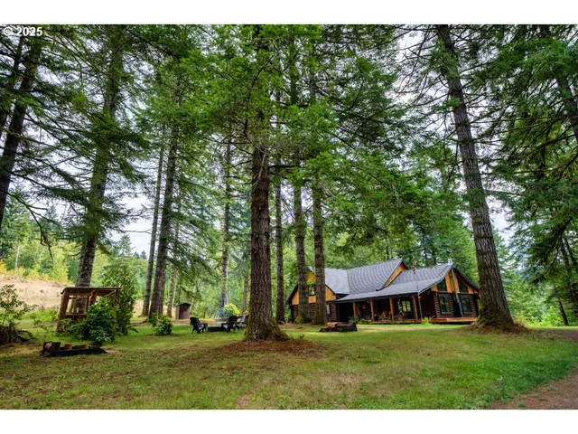 a view of an outdoor space and yard