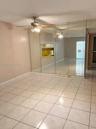 $175,000 | 410 Southeast 2nd Street, Unit 102, Hallandale Beach, FL 33009