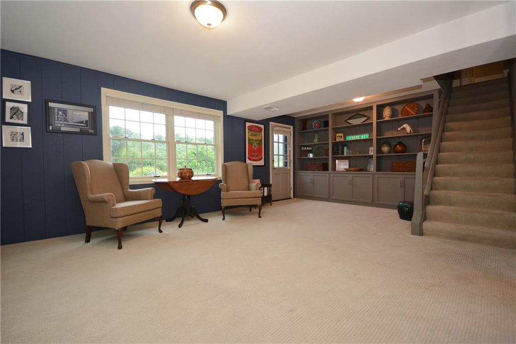 925 Old Hickory Road Pittsburgh, PA 15243 - Photo 14 of 25 Gallery Image 14