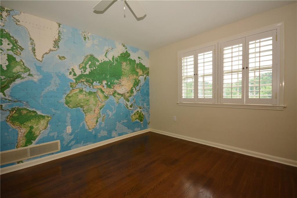 925 Old Hickory Road Pittsburgh, PA 15243 - Photo 21 of 25 Gallery Image 21